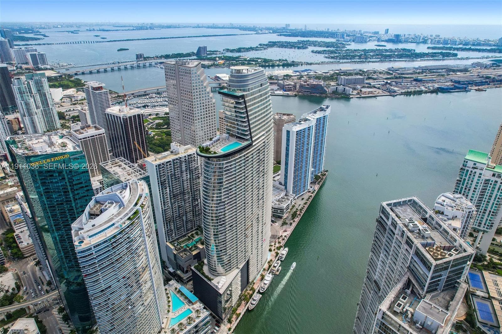 300 Biscayne Blvd Way # 3404, Miami FL 33131 — 64