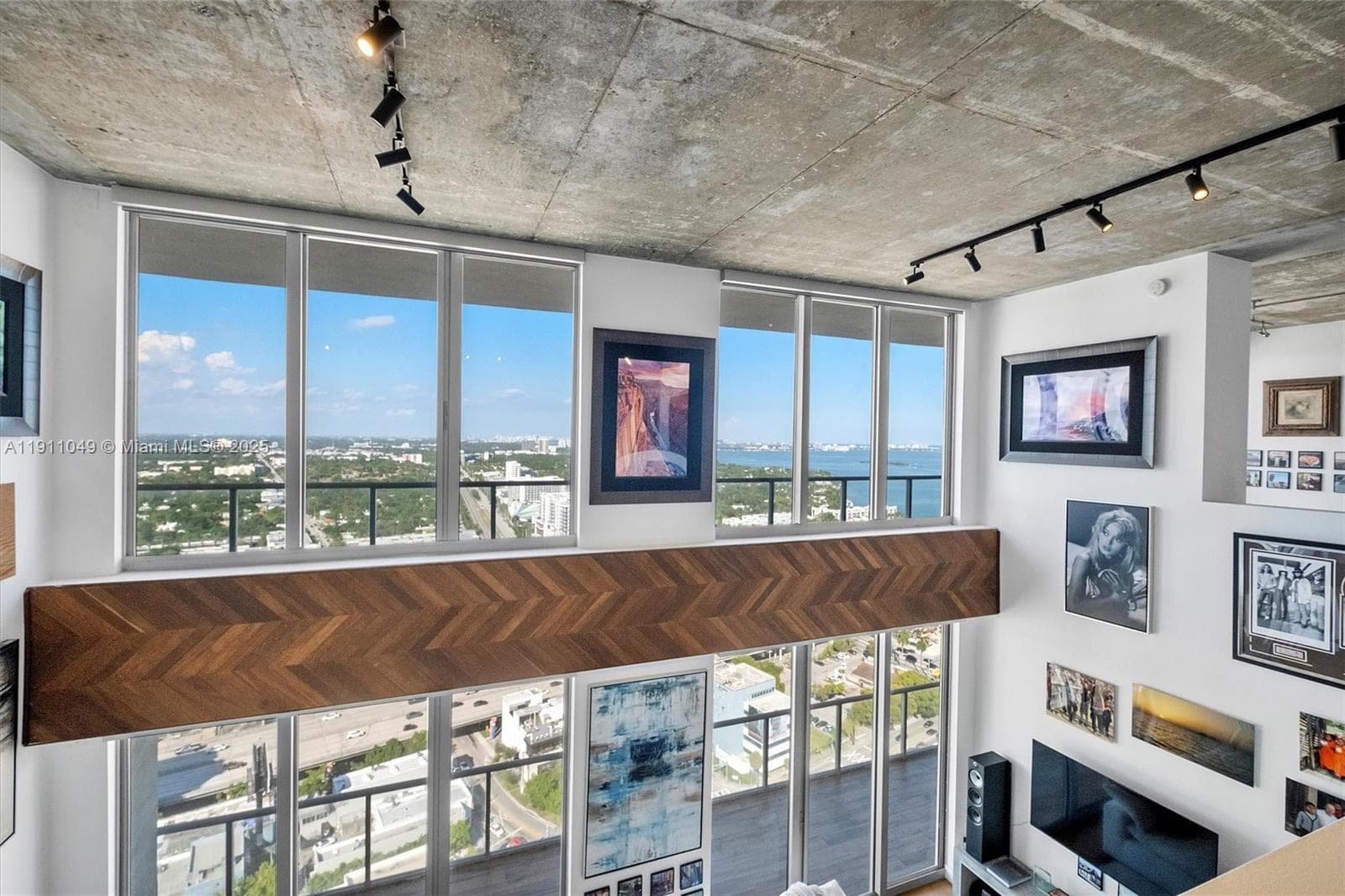 3470 E Coast Ave, Miami FL 33137 — 26