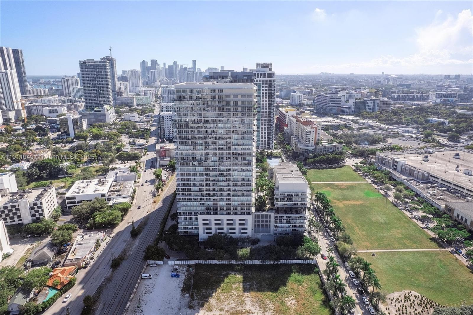 3470 E Coast Ave, Miami FL 33137 — 64