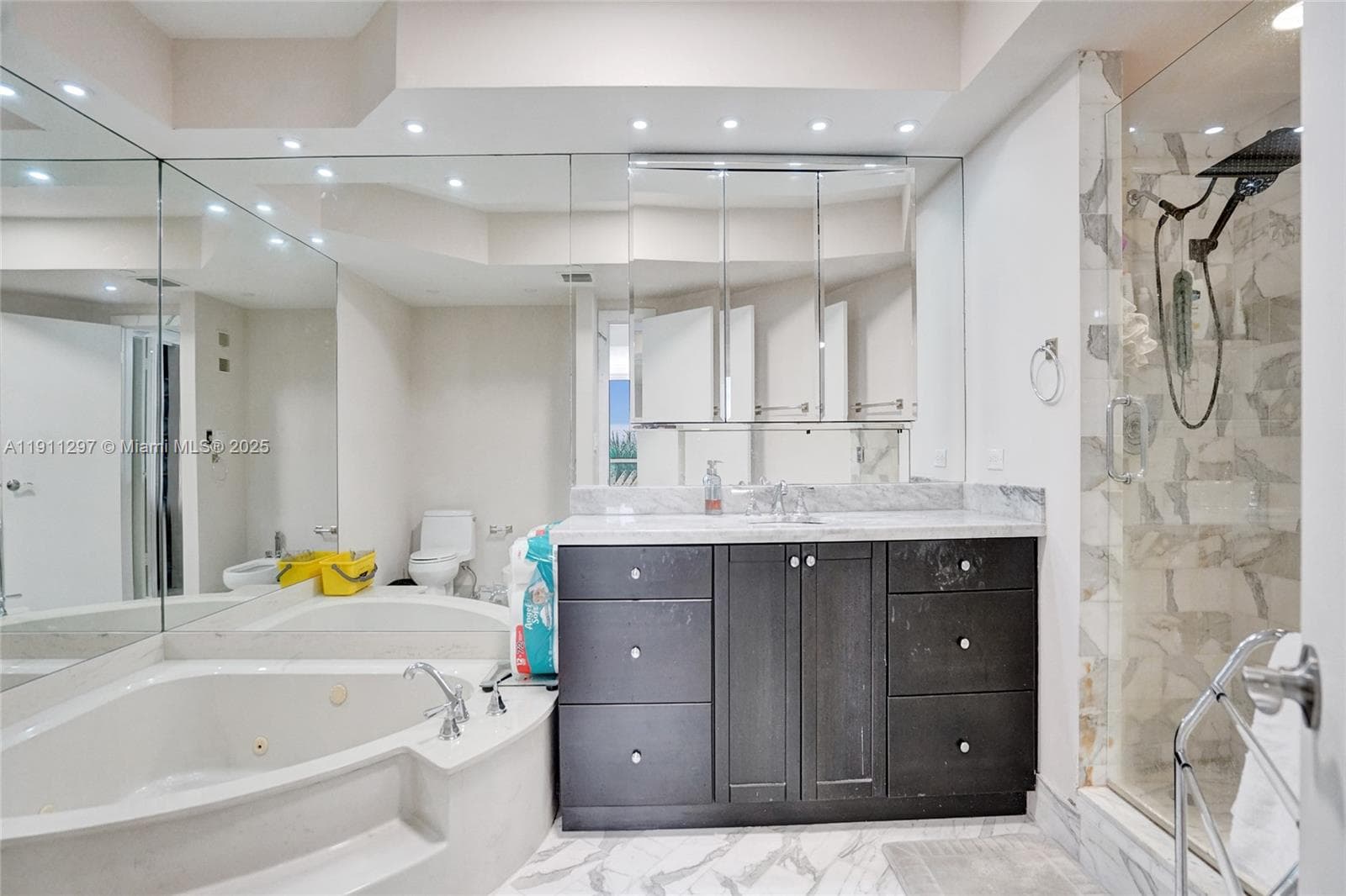 20281 E Country Club Dr # 511, Aventura FL 33180 — 17