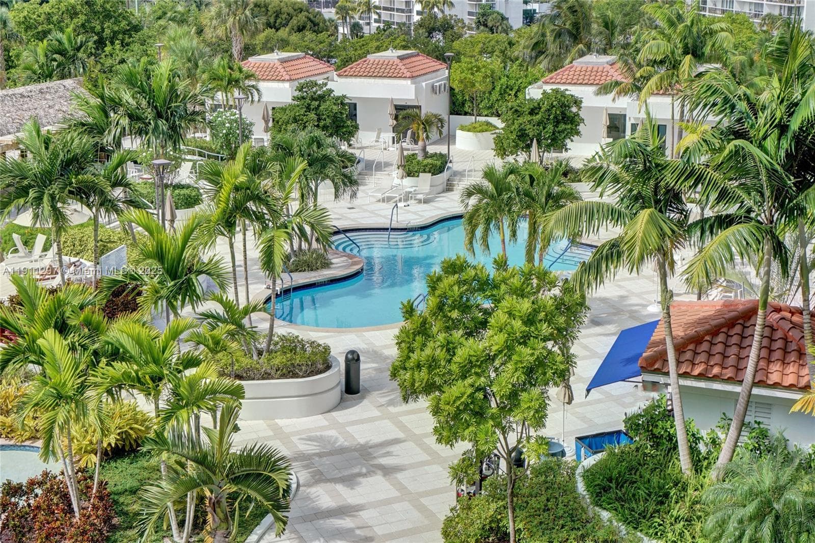 20281 E Country Club Dr # 511, Aventura FL 33180 — 1