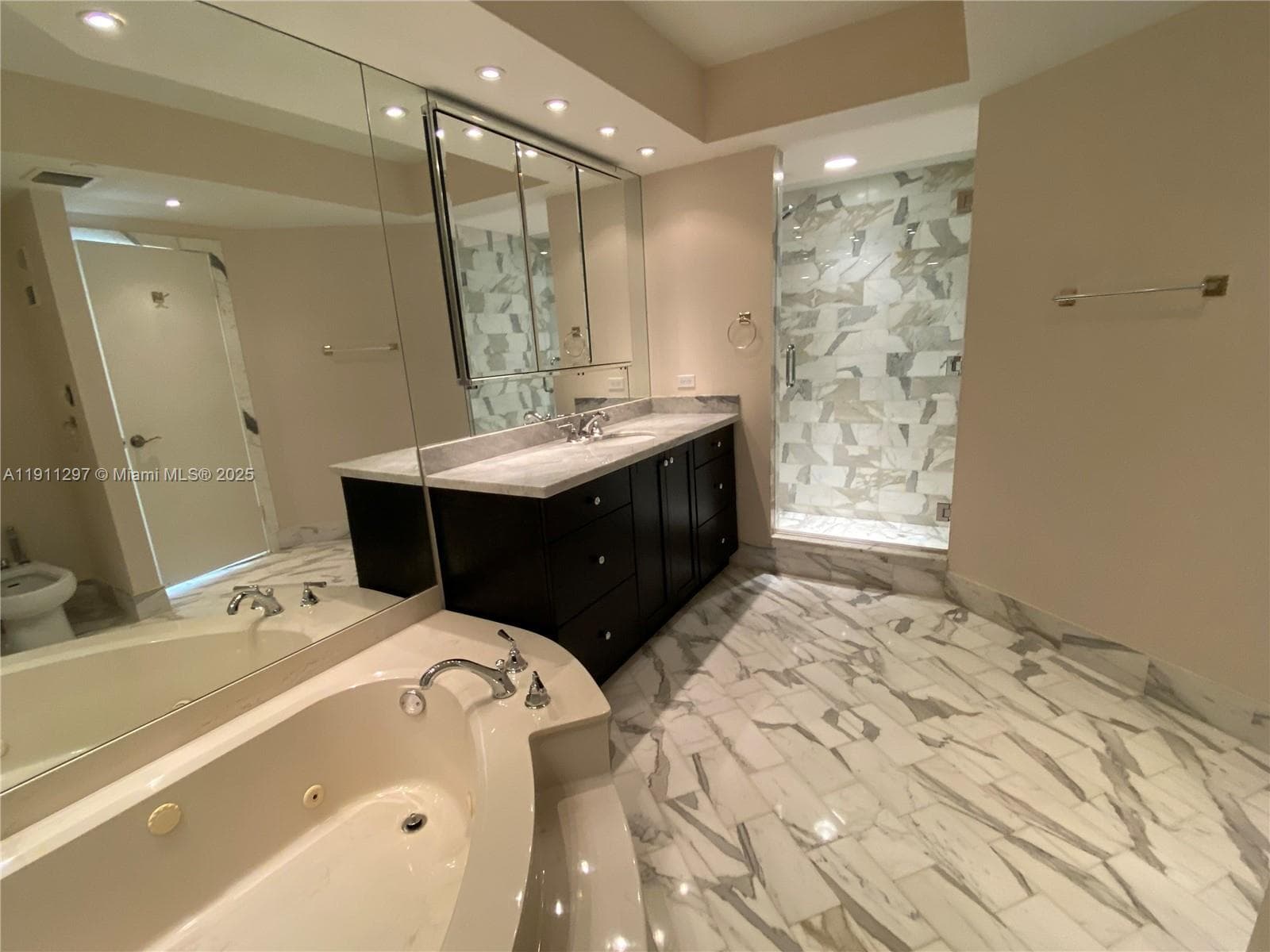 20281 E Country Club Dr # 511, Aventura FL 33180 — 15