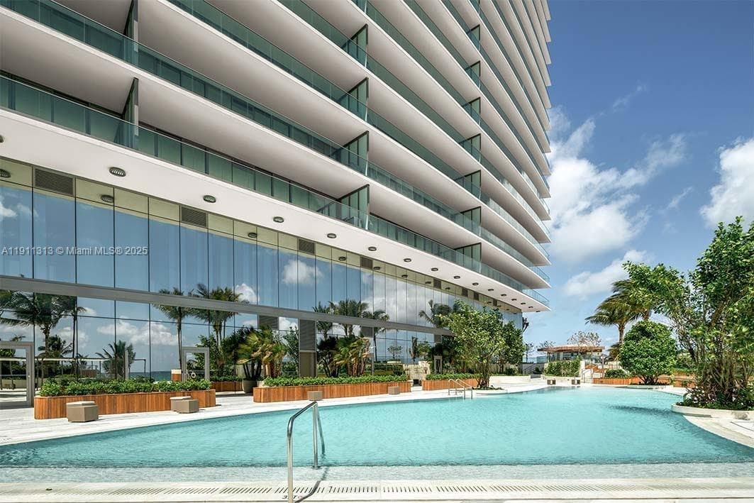 18975 Collins Ave # 3104, Sunny Isles Beach FL 33160 — 2