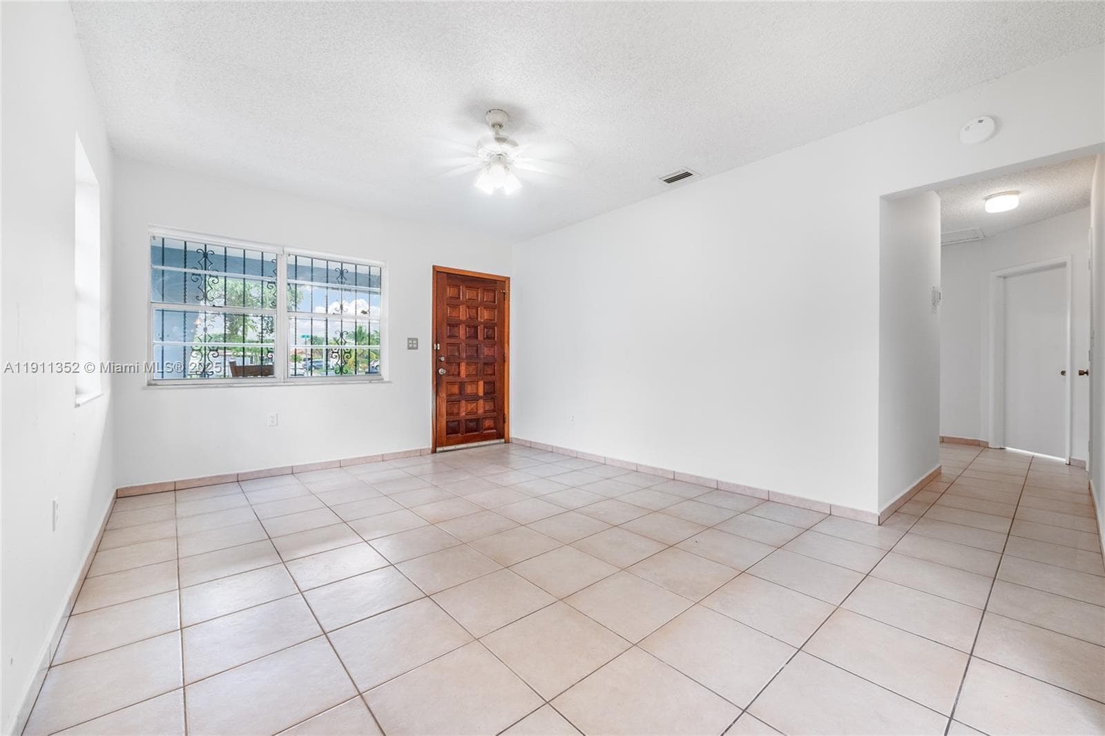 682 W 37th St, Hialeah FL 33012 — 5