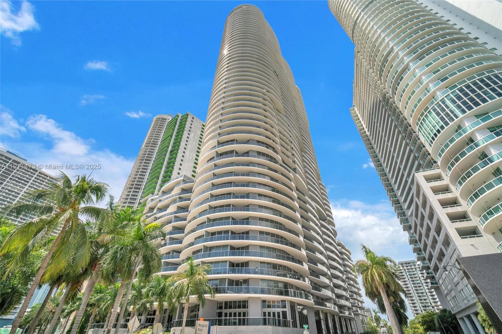 488 NE 18th St # 4311, Miami FL 33132 — 42