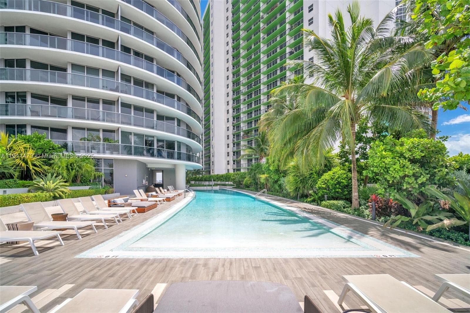 488 NE 18th St # 4311, Miami FL 33132 — 36