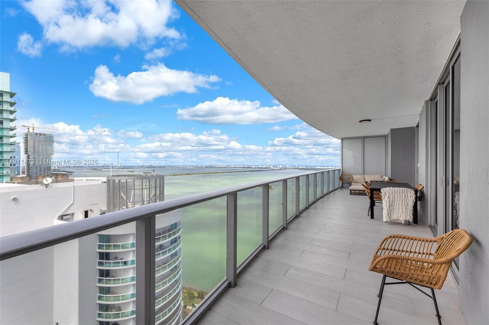 488 NE 18th St # 4311, Miami FL 33132 — 28