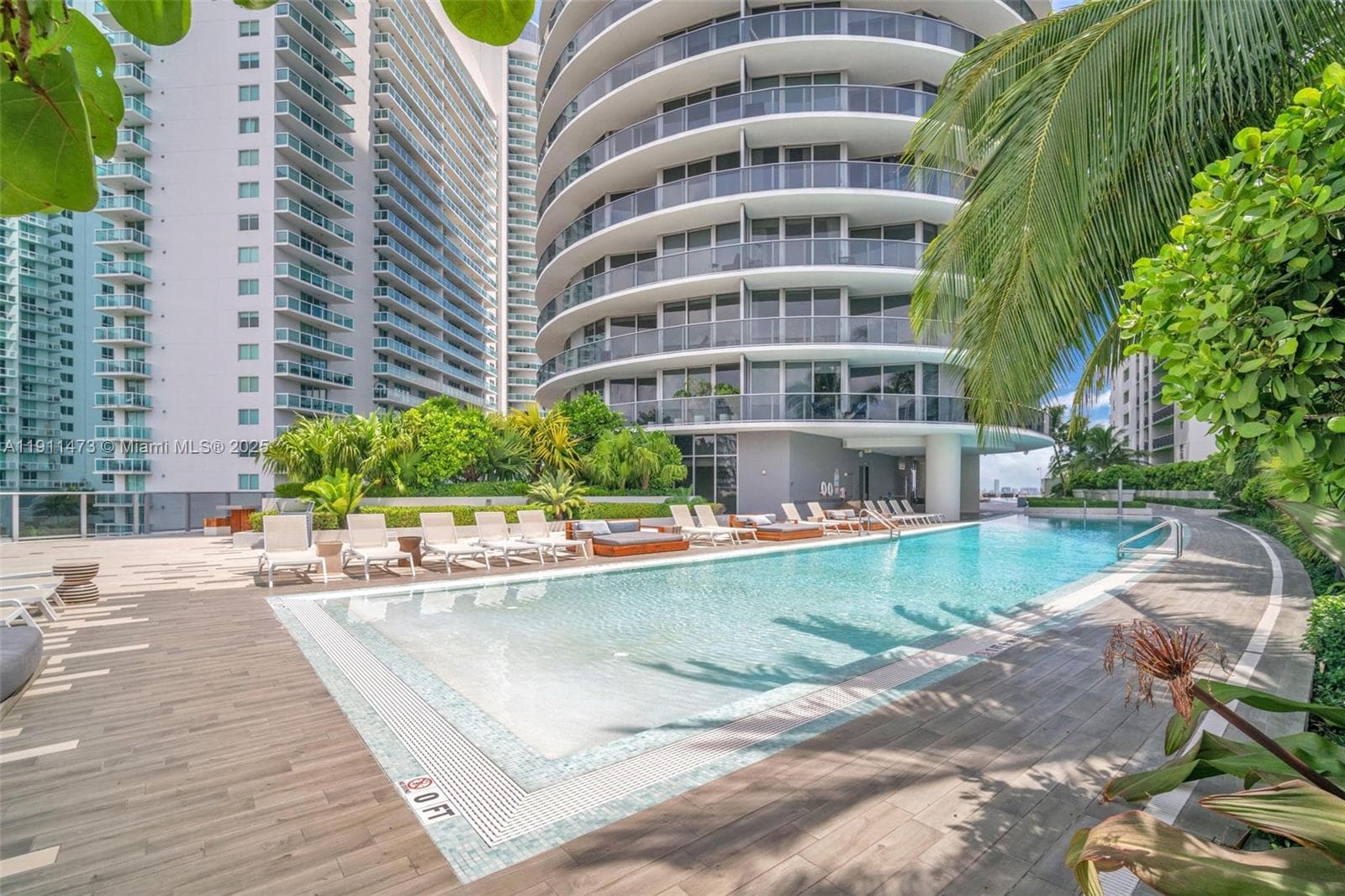 488 NE 18th St # 4311, Miami FL 33132 — 35