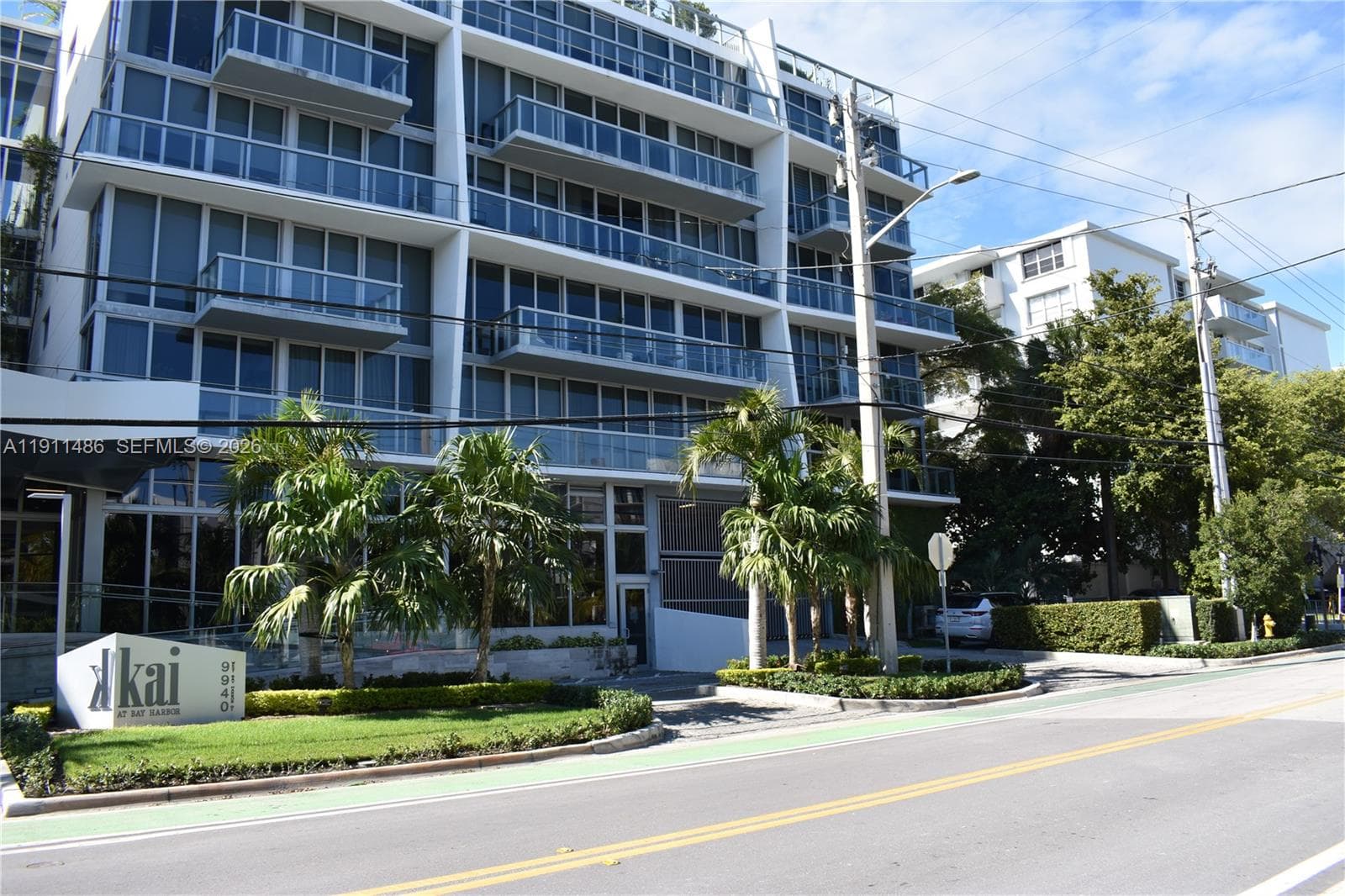 9940 W Bay Harbor Dr, Bay Harbor Islands FL 33154 — 2