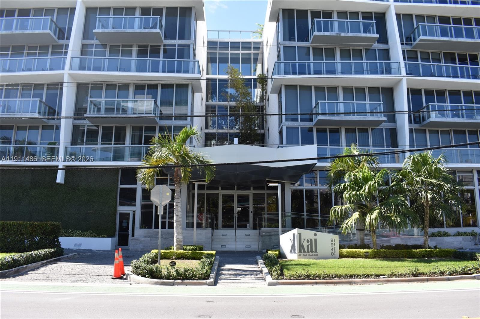 9940 W Bay Harbor Dr, Bay Harbor Islands FL 33154 — 1