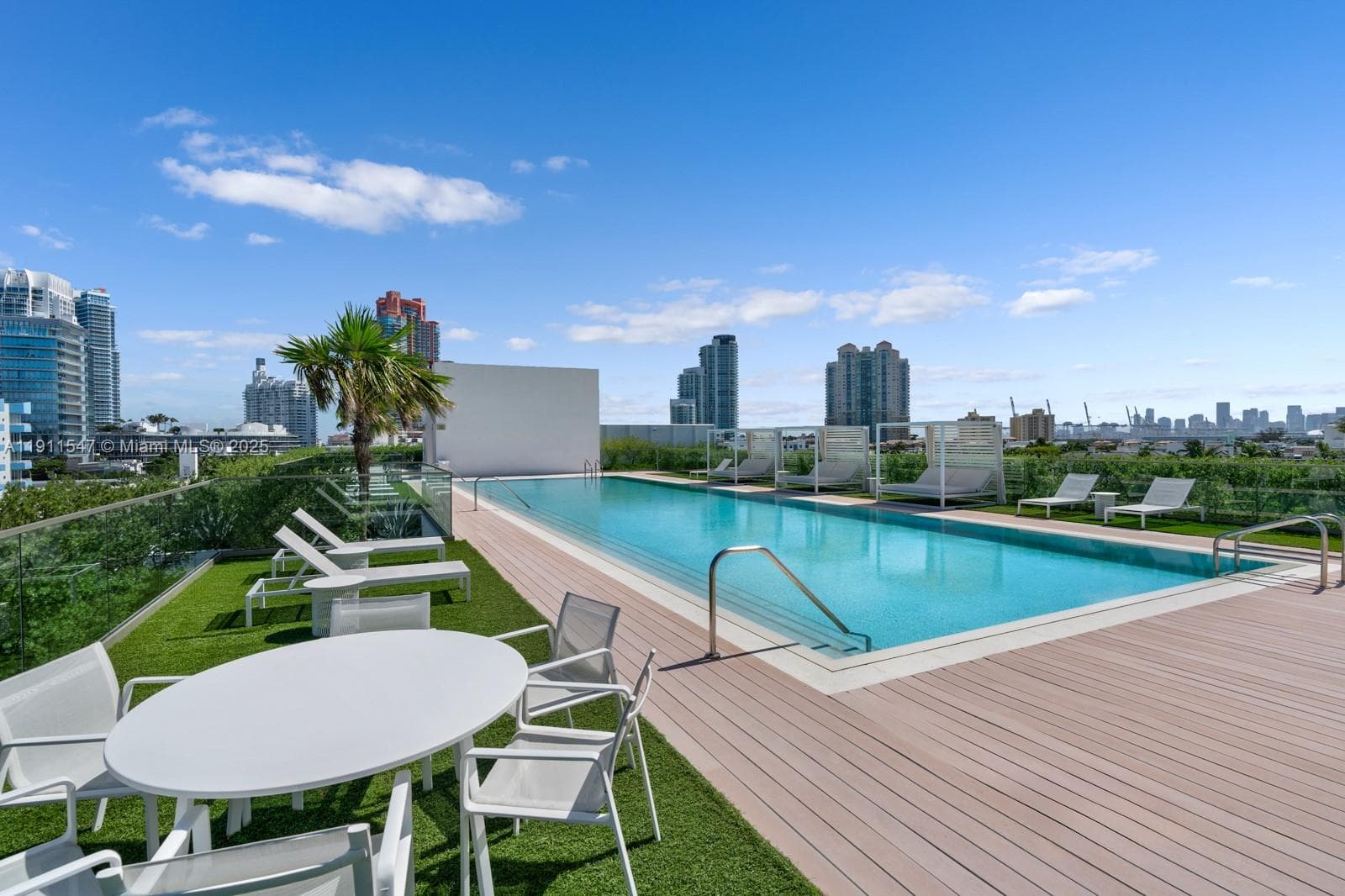 300 Collins Ave, Miami Beach FL 33139 — 47