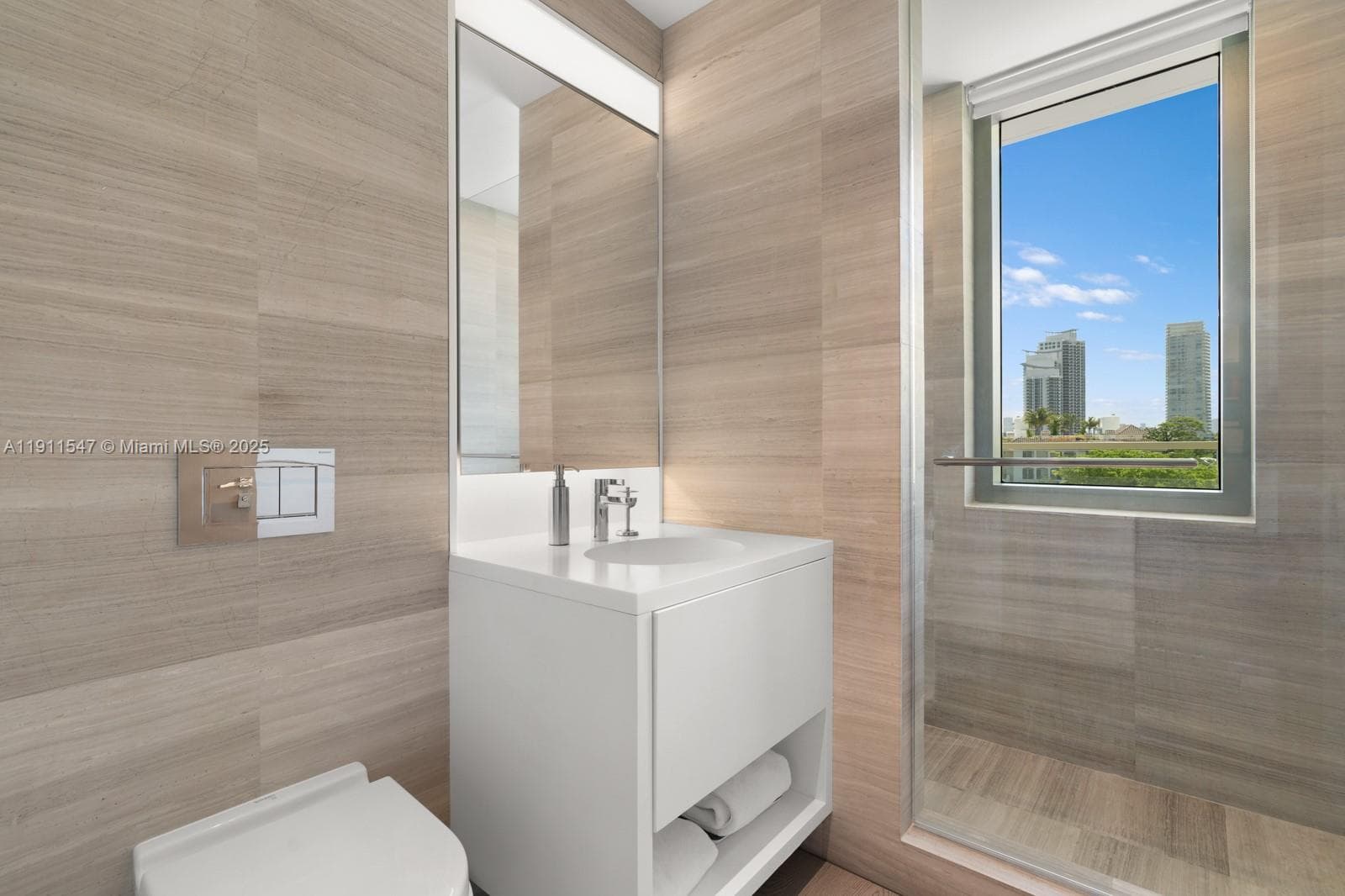 300 Collins Ave, Miami Beach FL 33139 — 37