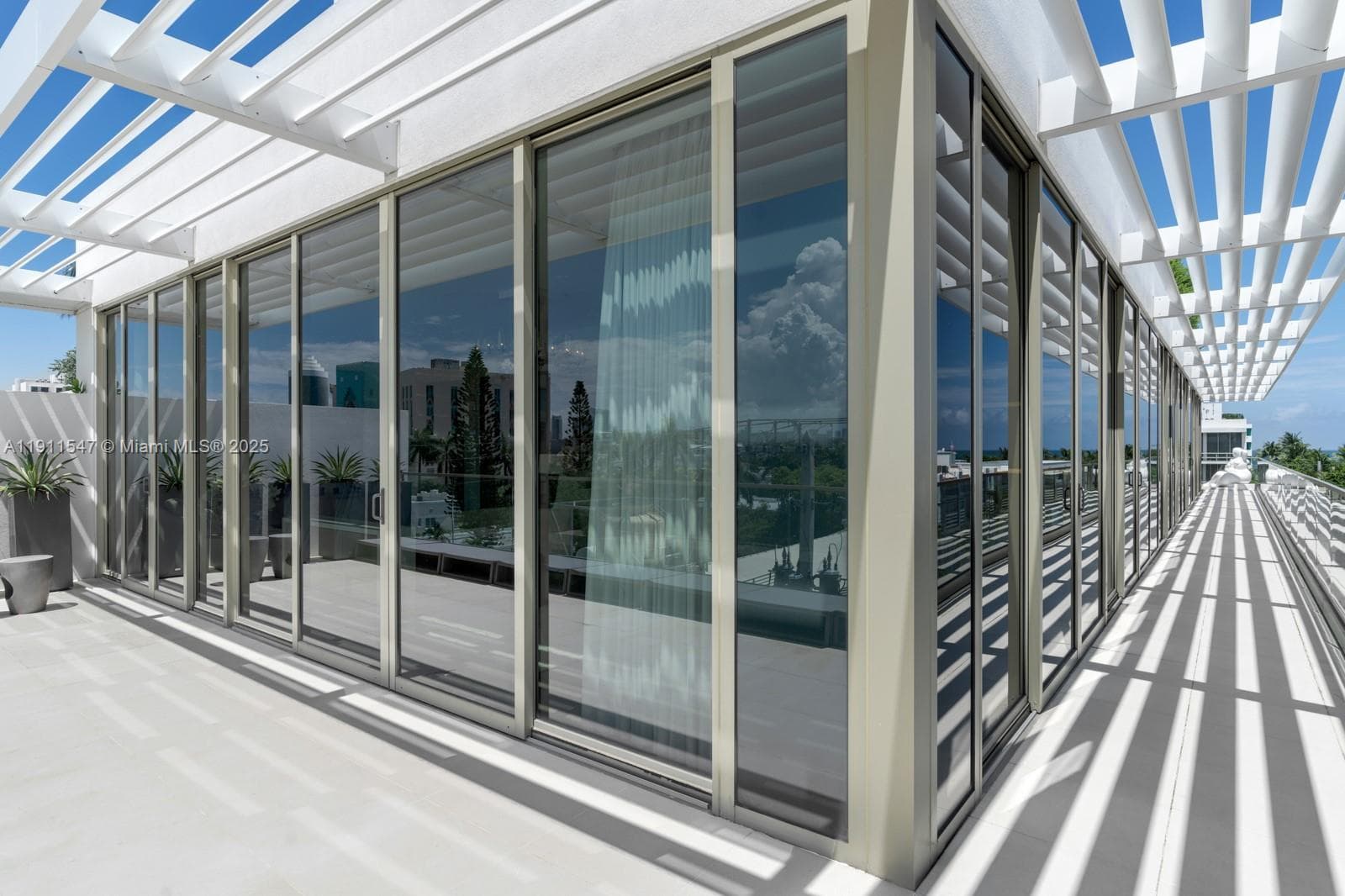 300 Collins Ave, Miami Beach FL 33139 — 29