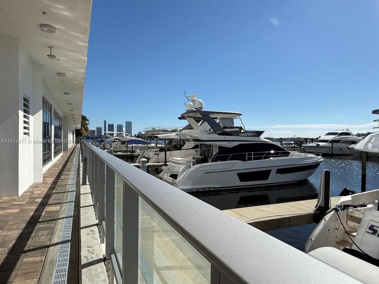 17301 Biscayne Blvd # 910, North Miami Beach FL 33160 — 42