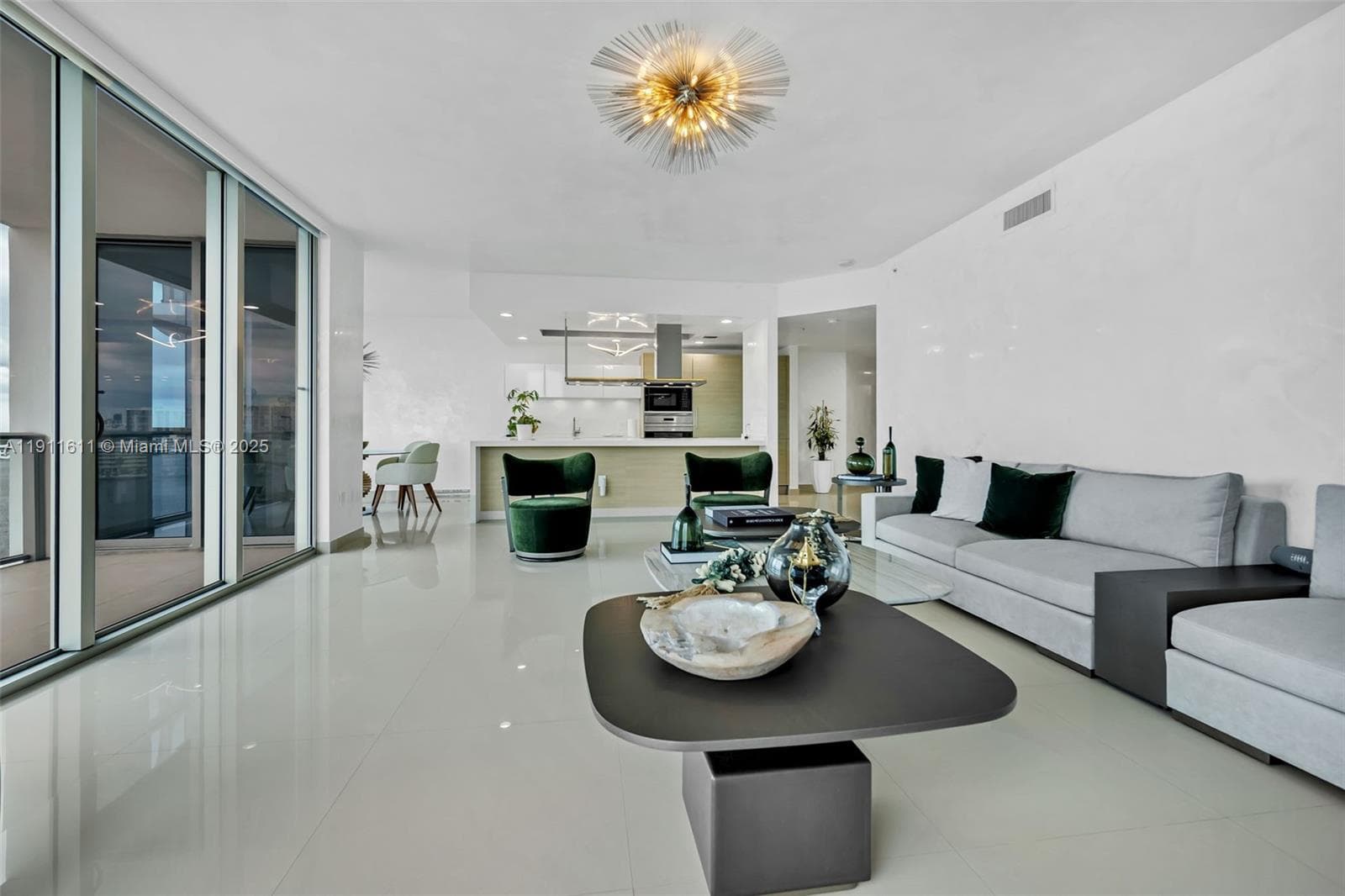 17301 Biscayne Blvd # 910, North Miami Beach FL 33160 — 12
