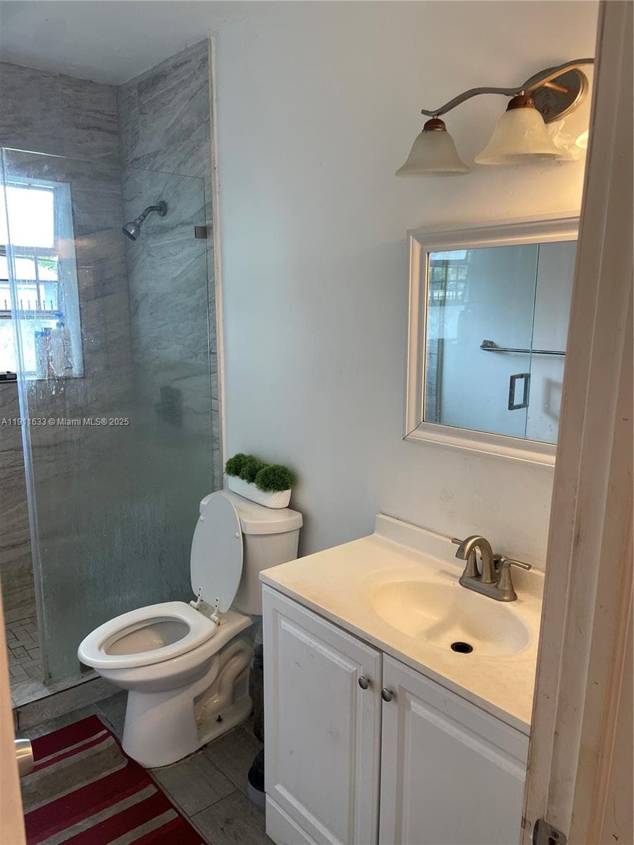 14521 NW 16th Ct, Miami FL 33167 — 6