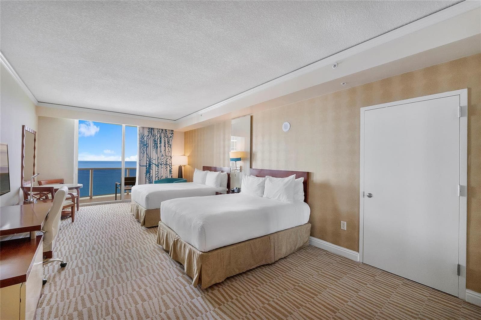 18001 Collins Avenue # 2806, North Miami Beach FL 33160 — 16