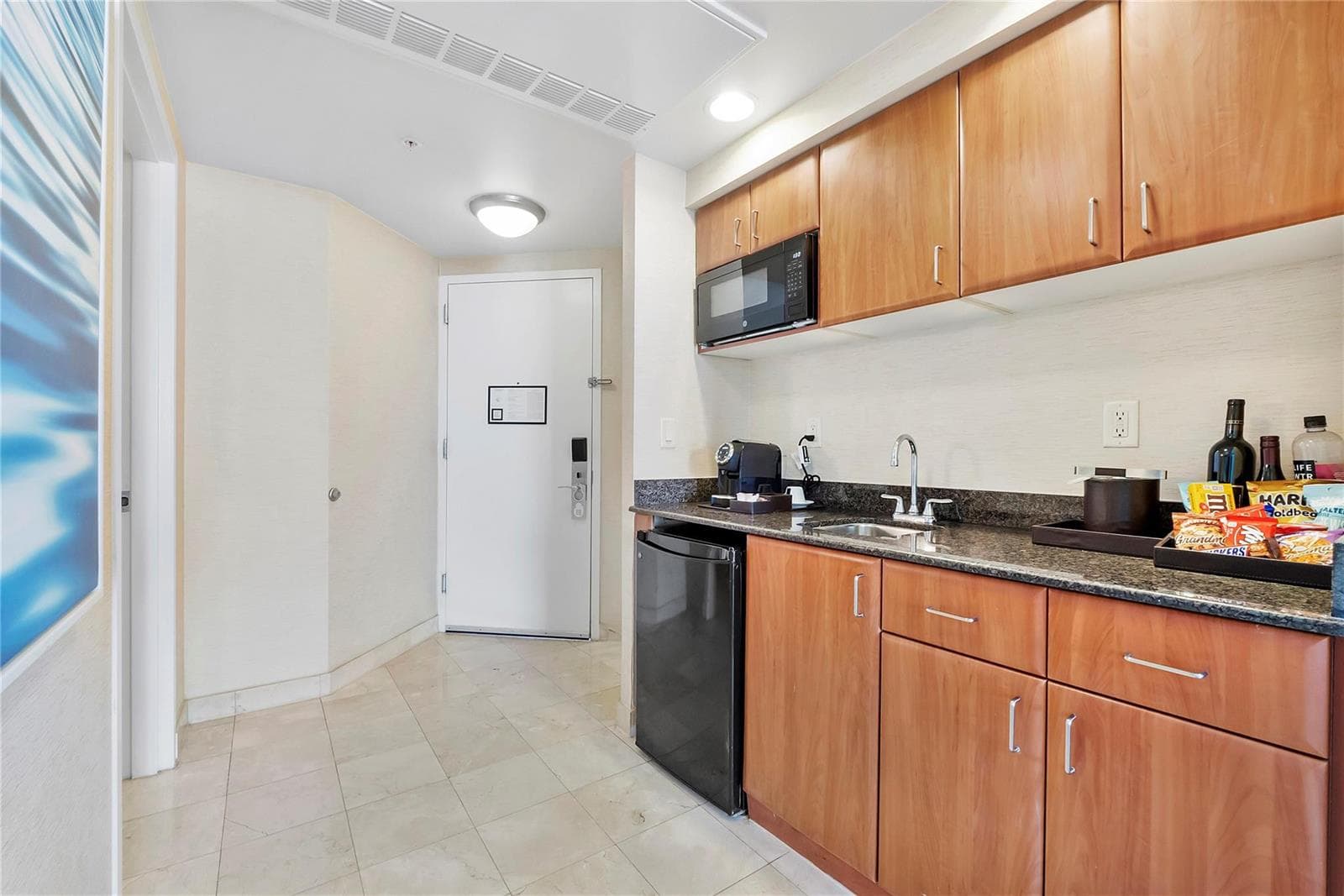 18001 Collins Avenue # 2806, North Miami Beach FL 33160 — 22