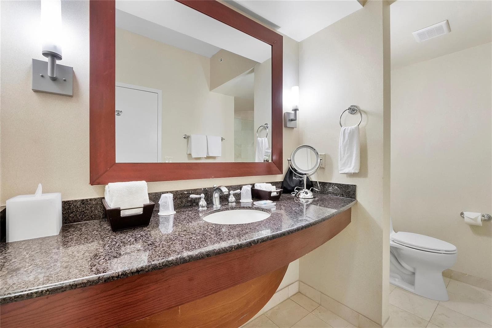18001 Collins Avenue # 2806, North Miami Beach FL 33160 — 28