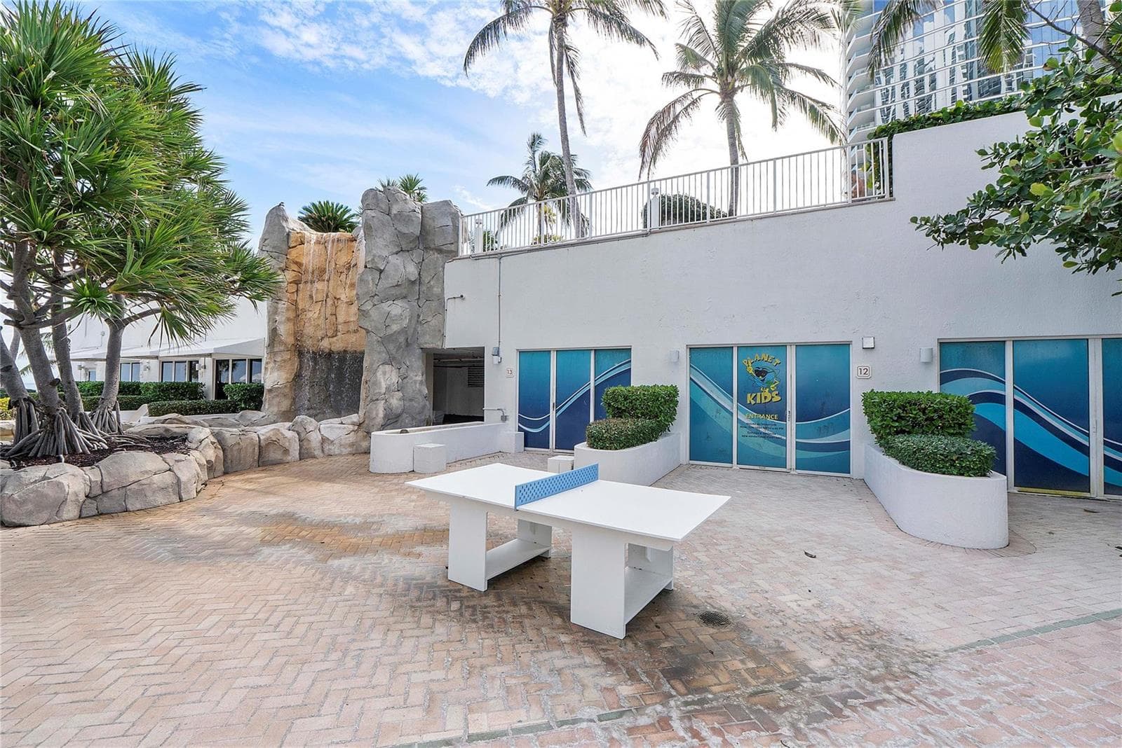 18001 Collins Avenue # 2806, North Miami Beach FL 33160 — 48