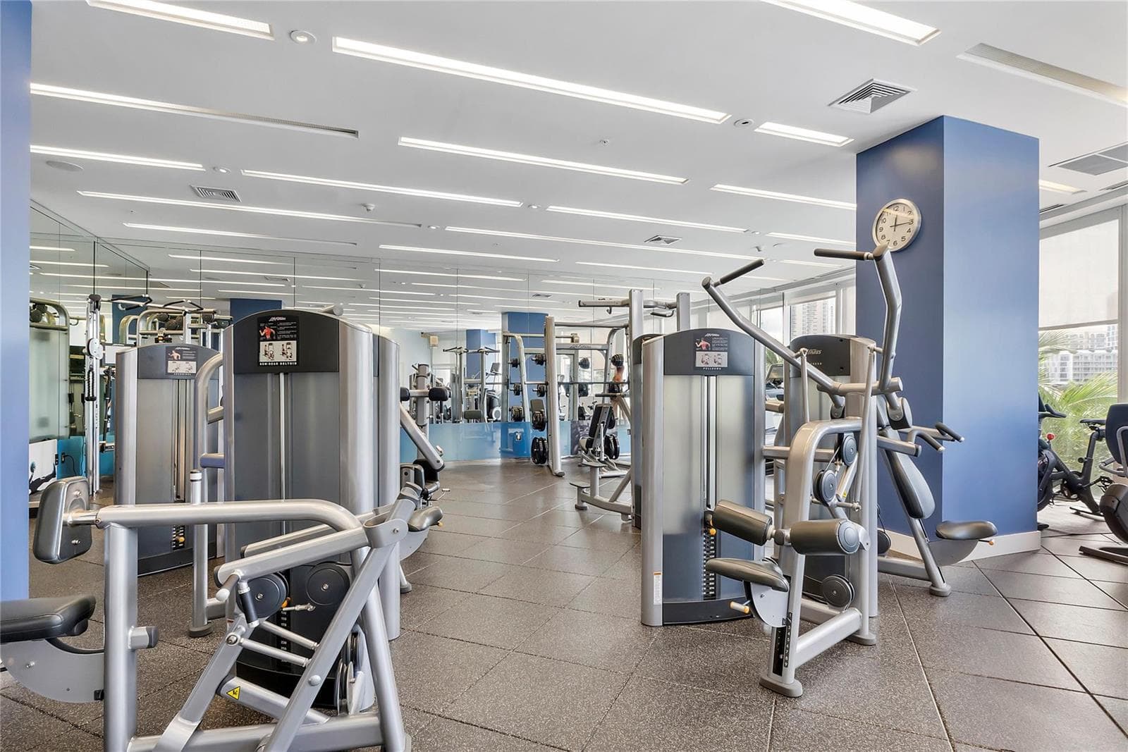 18001 Collins Avenue # 2806, North Miami Beach FL 33160 — 40