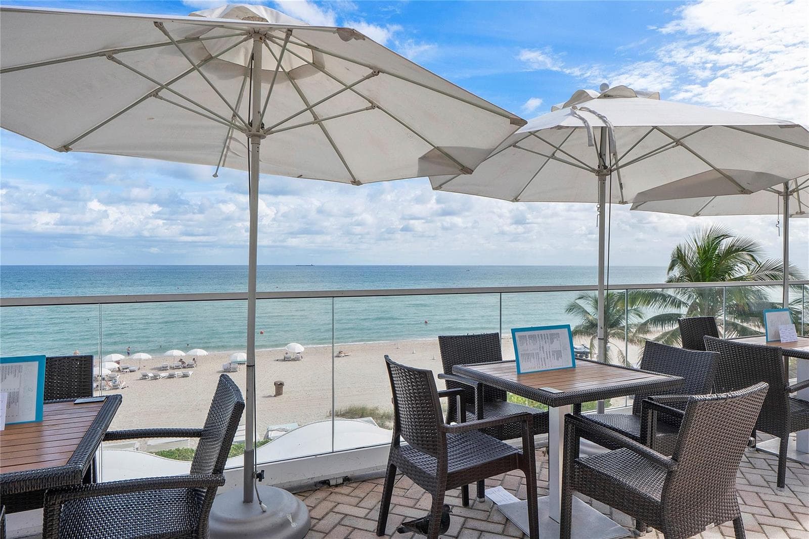 18001 Collins Avenue # 2806, North Miami Beach FL 33160 — 35