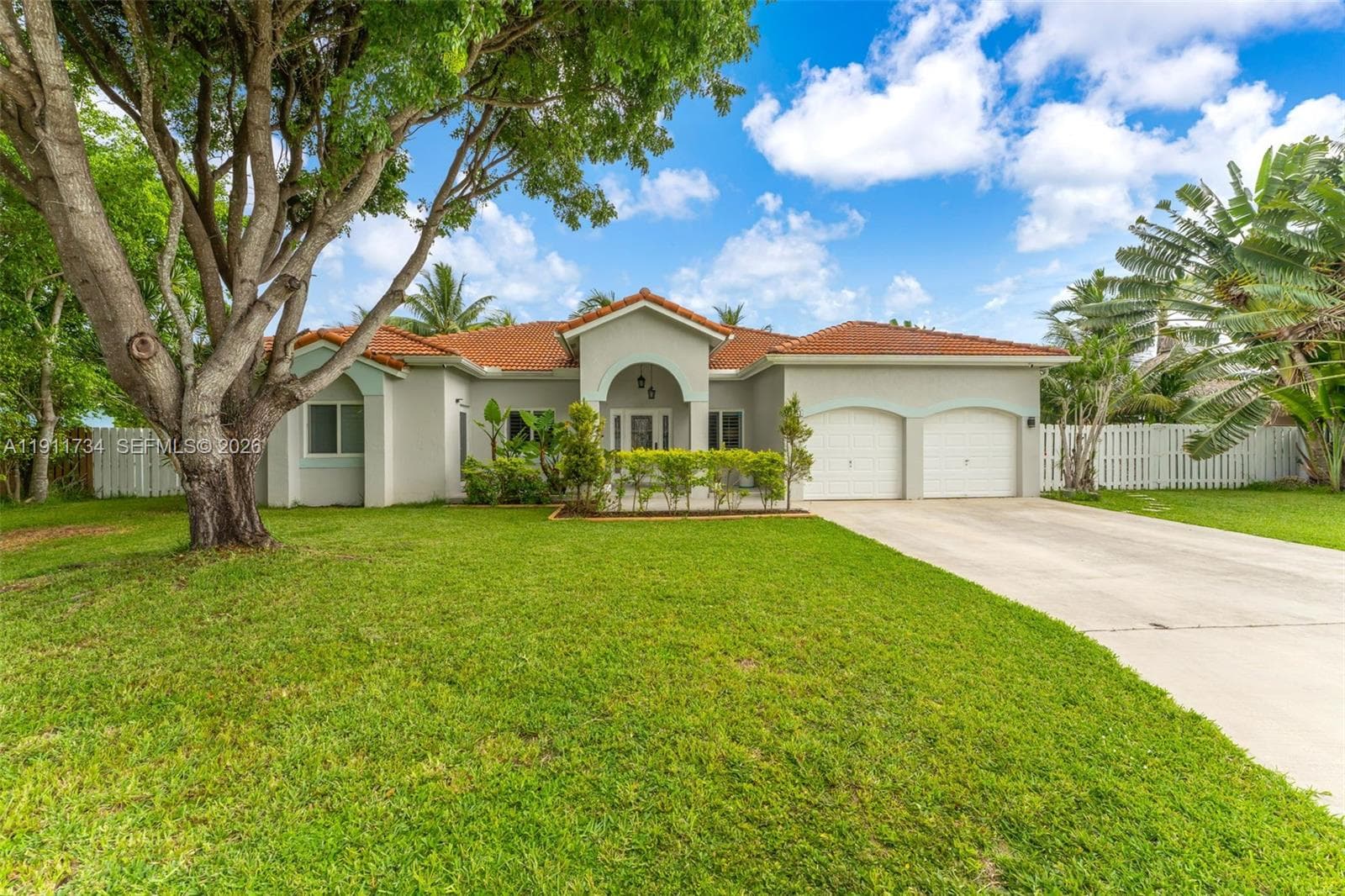 12743 SW 220th St, Miami FL 33170 — 13