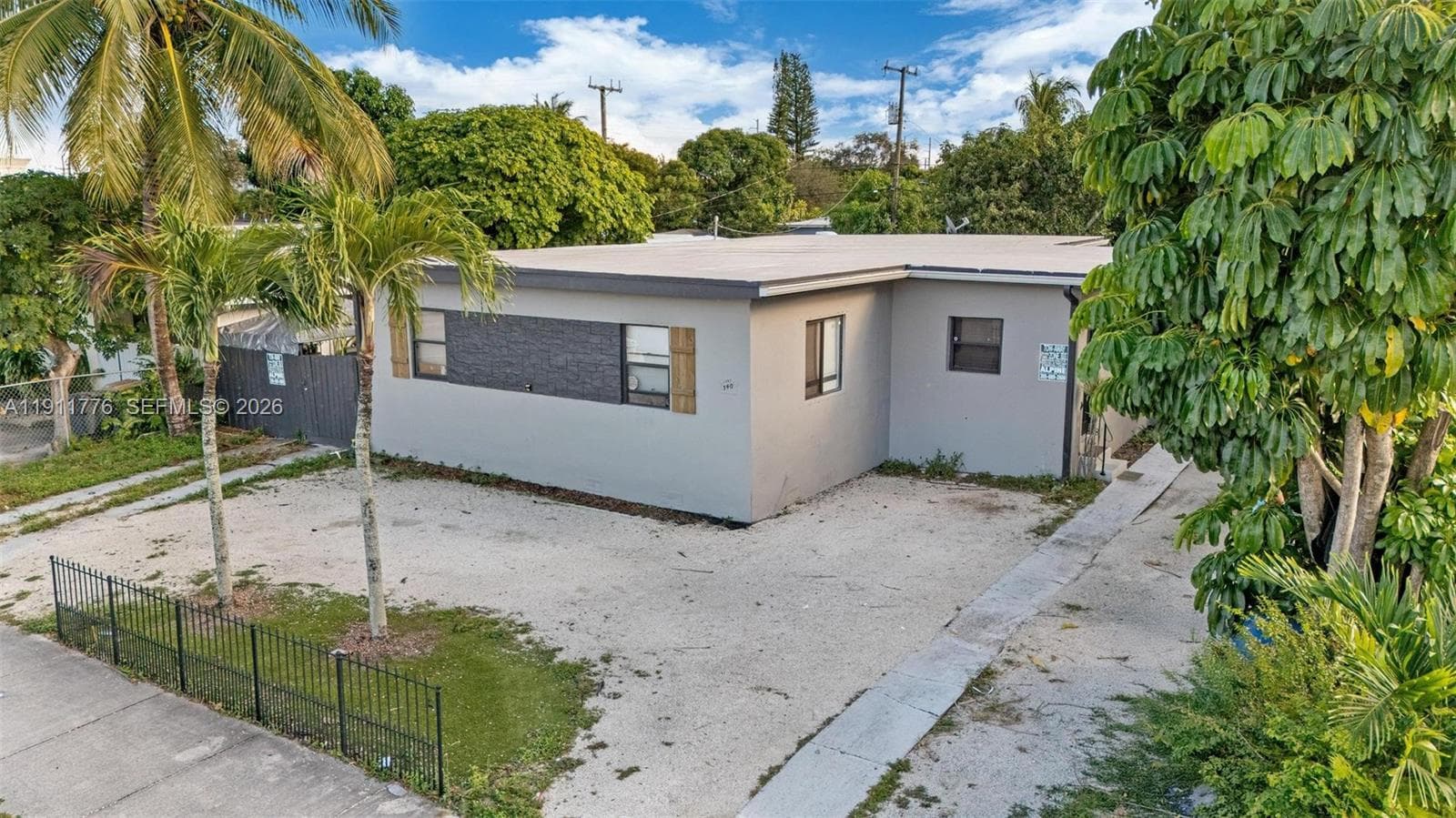 740 135 St, North Miami FL 33168 — 52