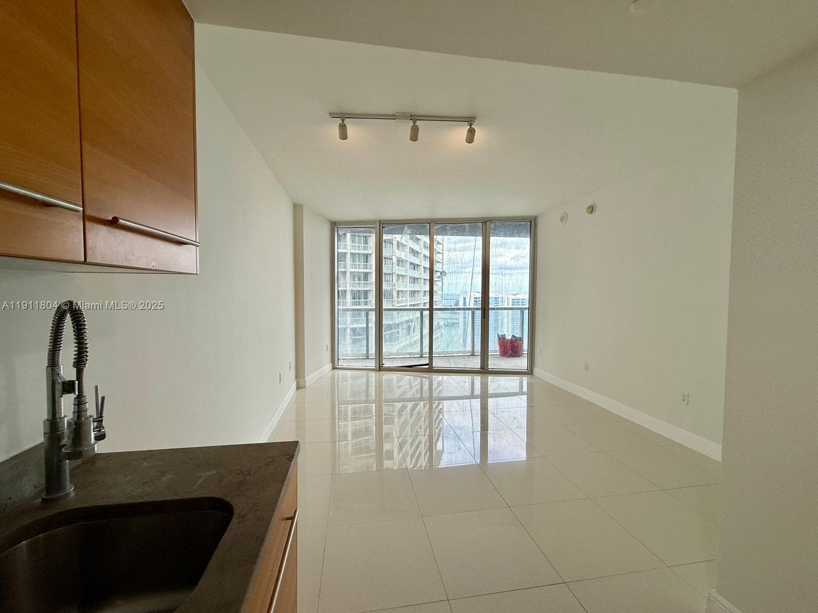 495 Brickell Ave # 4408, Miami FL 33131 — 9