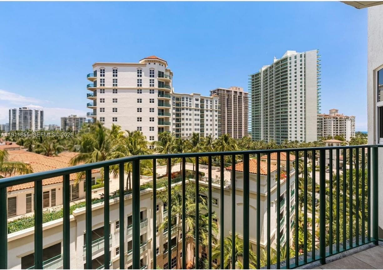 19900 E Country Club Dr # 816, Aventura FL 33180 — 14