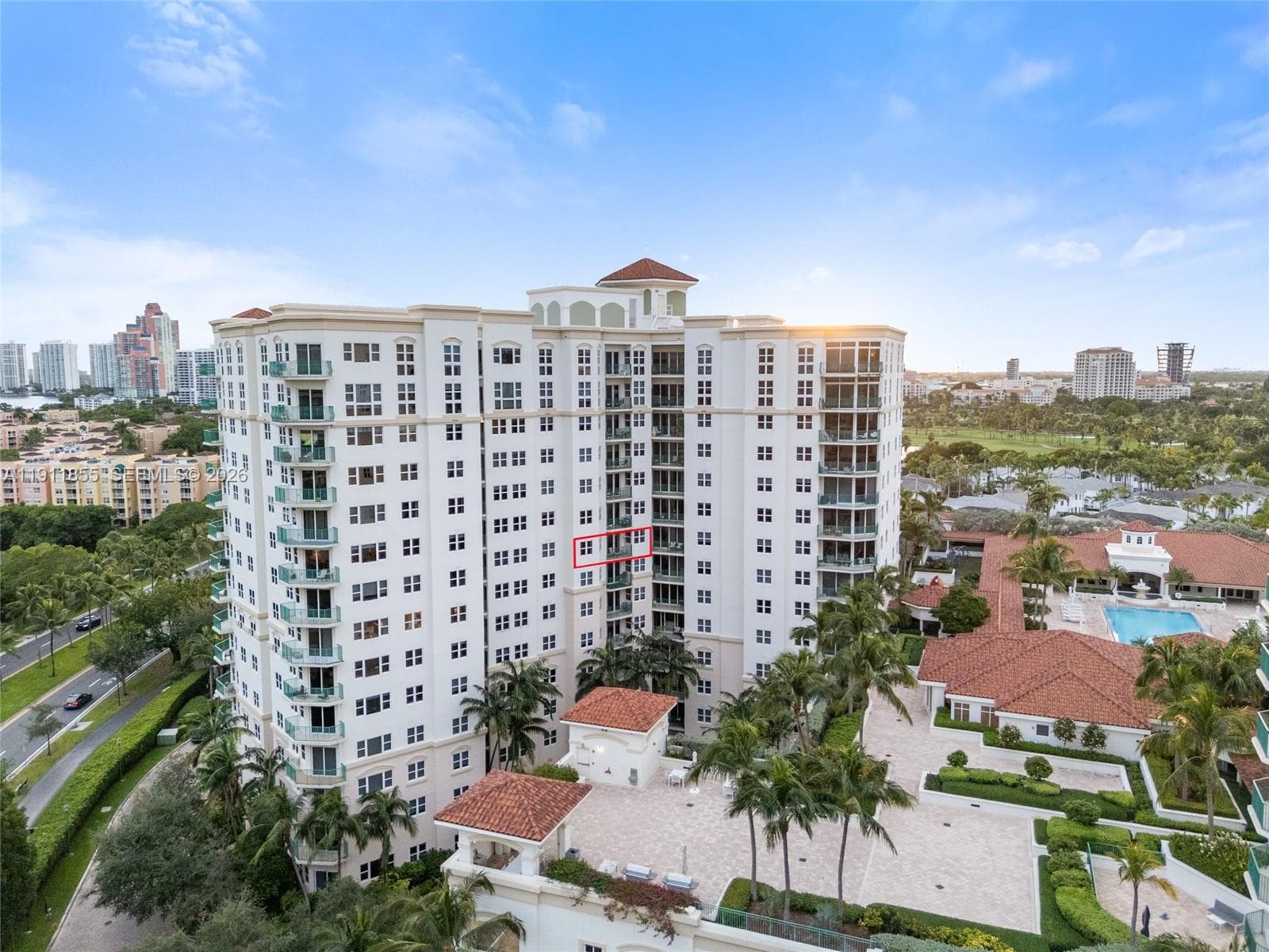 19900 E Country Club Dr # 816, Aventura FL 33180 — 35