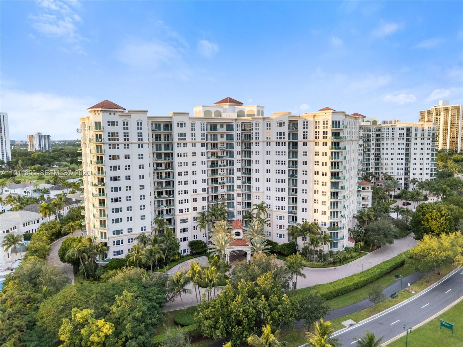 19900 E Country Club Dr # 816, Aventura FL 33180 — 31