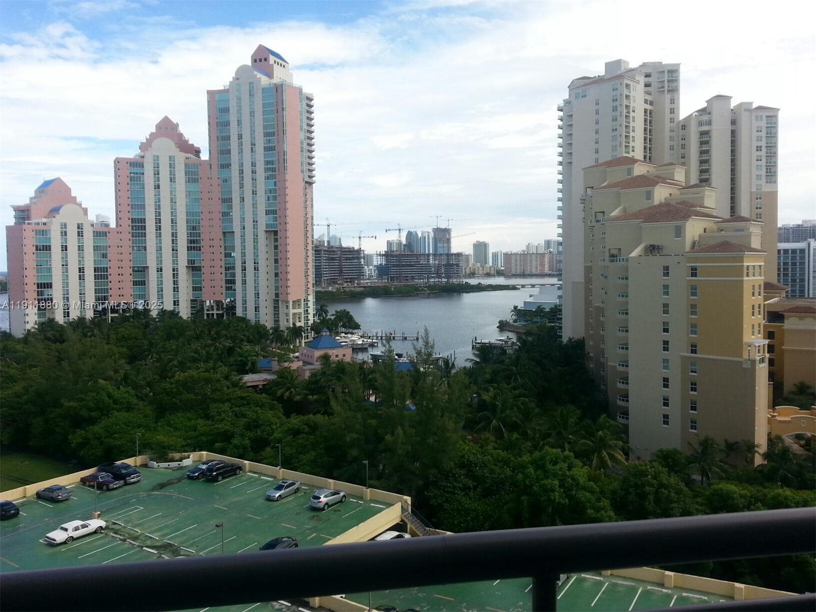 Parc Central Aventura Sou, Aventura, FL — 2
