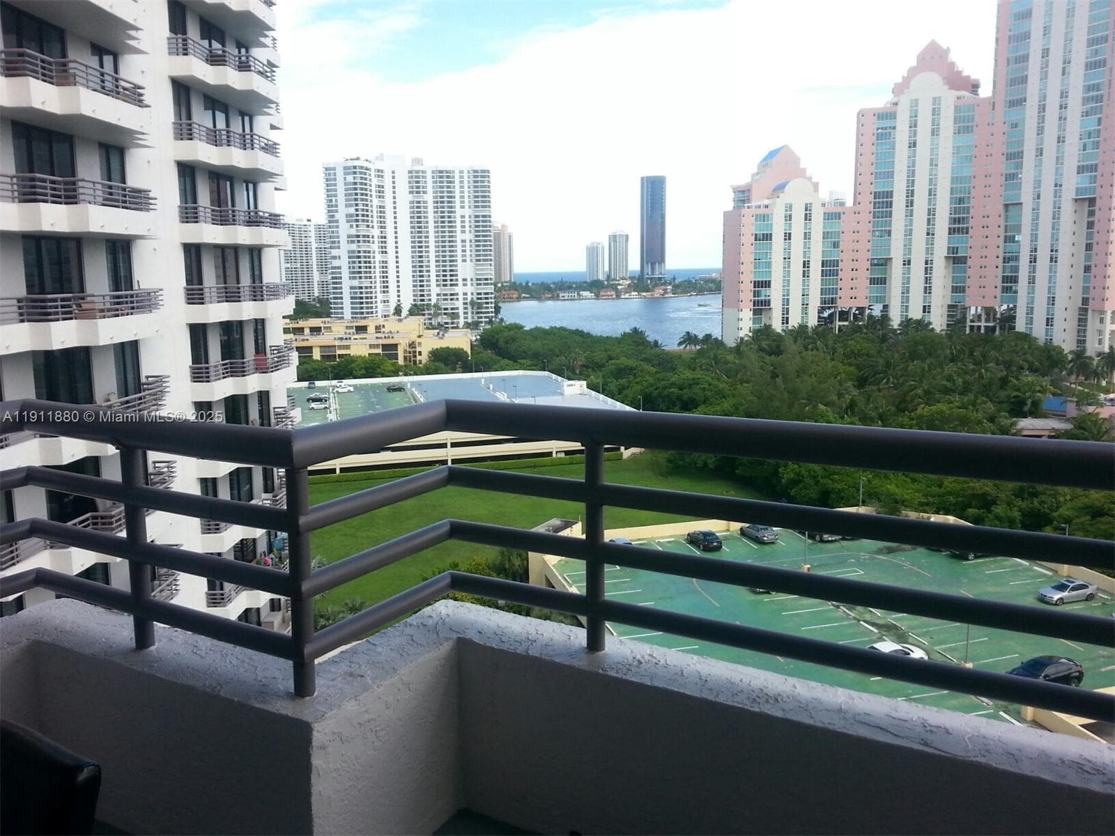 Parc Central Aventura Sou, Aventura, FL — 3