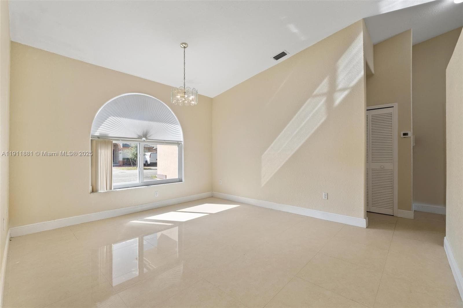 8761 NW 142nd St, Miami Lakes FL 33018 — 6
