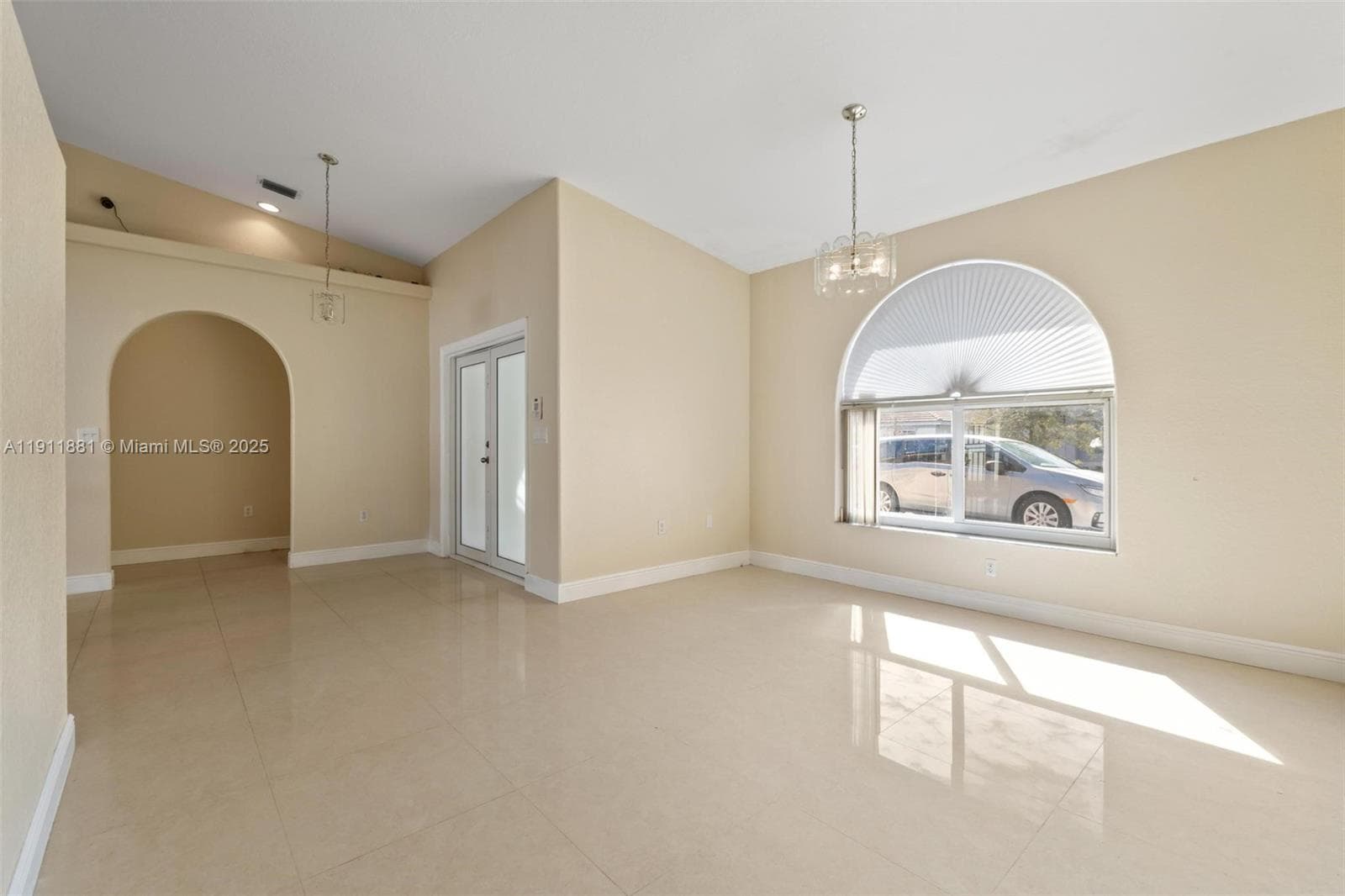 8761 NW 142nd St, Miami Lakes FL 33018 — 7