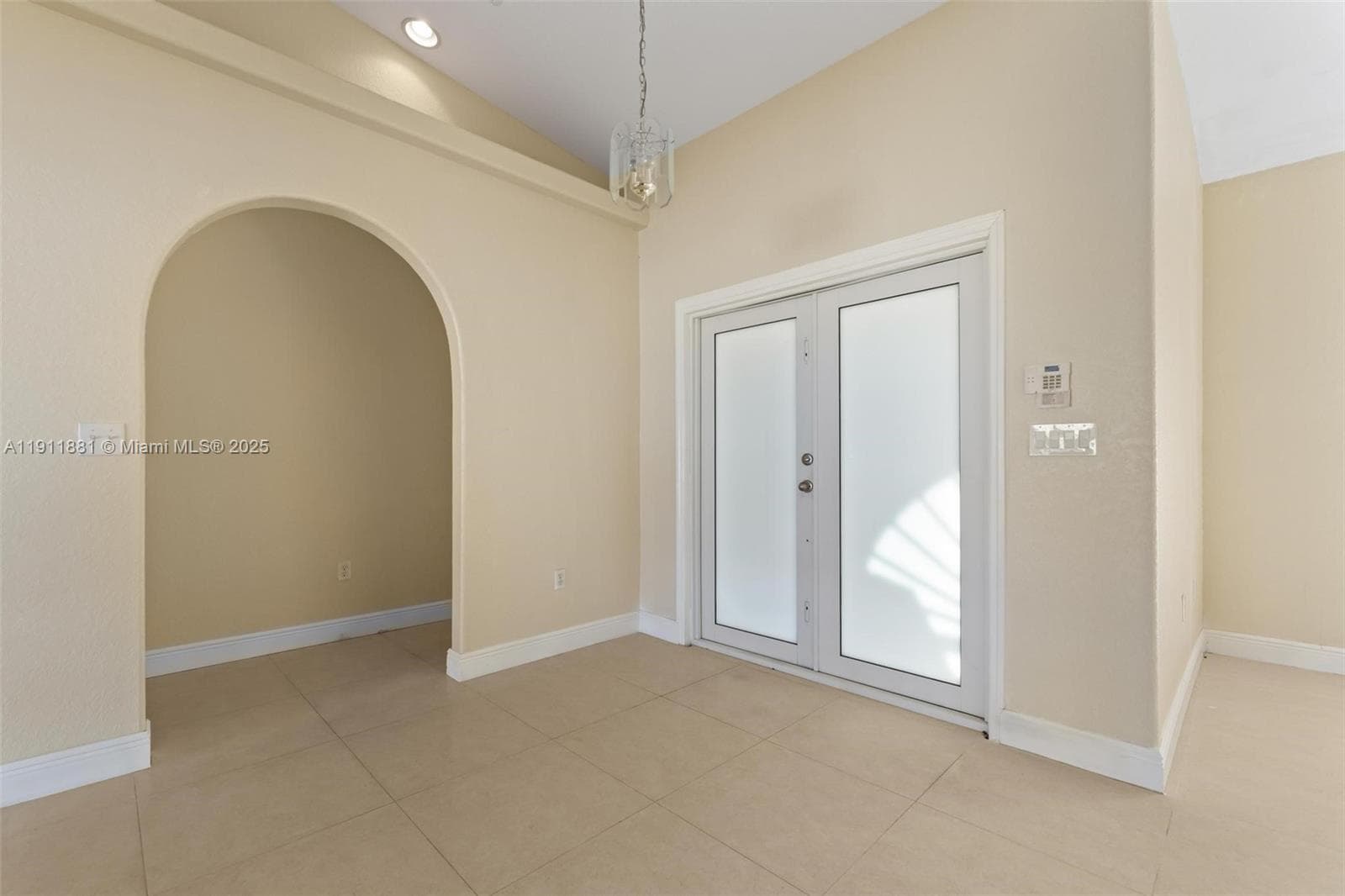 8761 NW 142nd St, Miami Lakes FL 33018 — 9