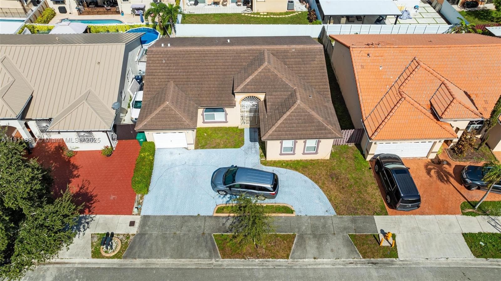 8761 NW 142nd St, Miami Lakes FL 33018 — 34