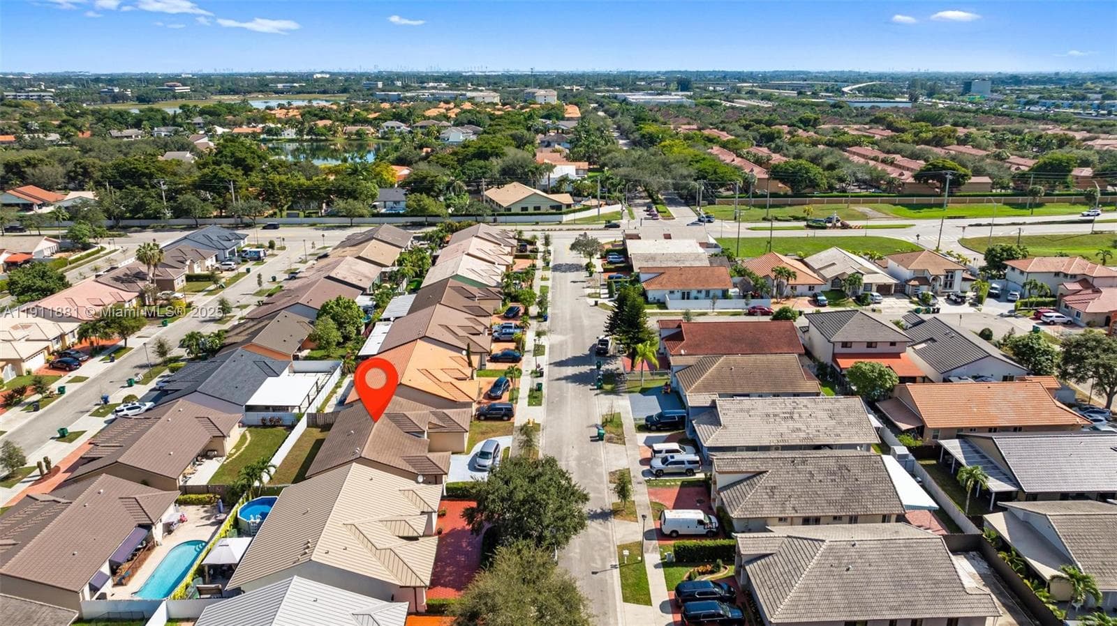 8761 NW 142nd St, Miami Lakes FL 33018 — 39