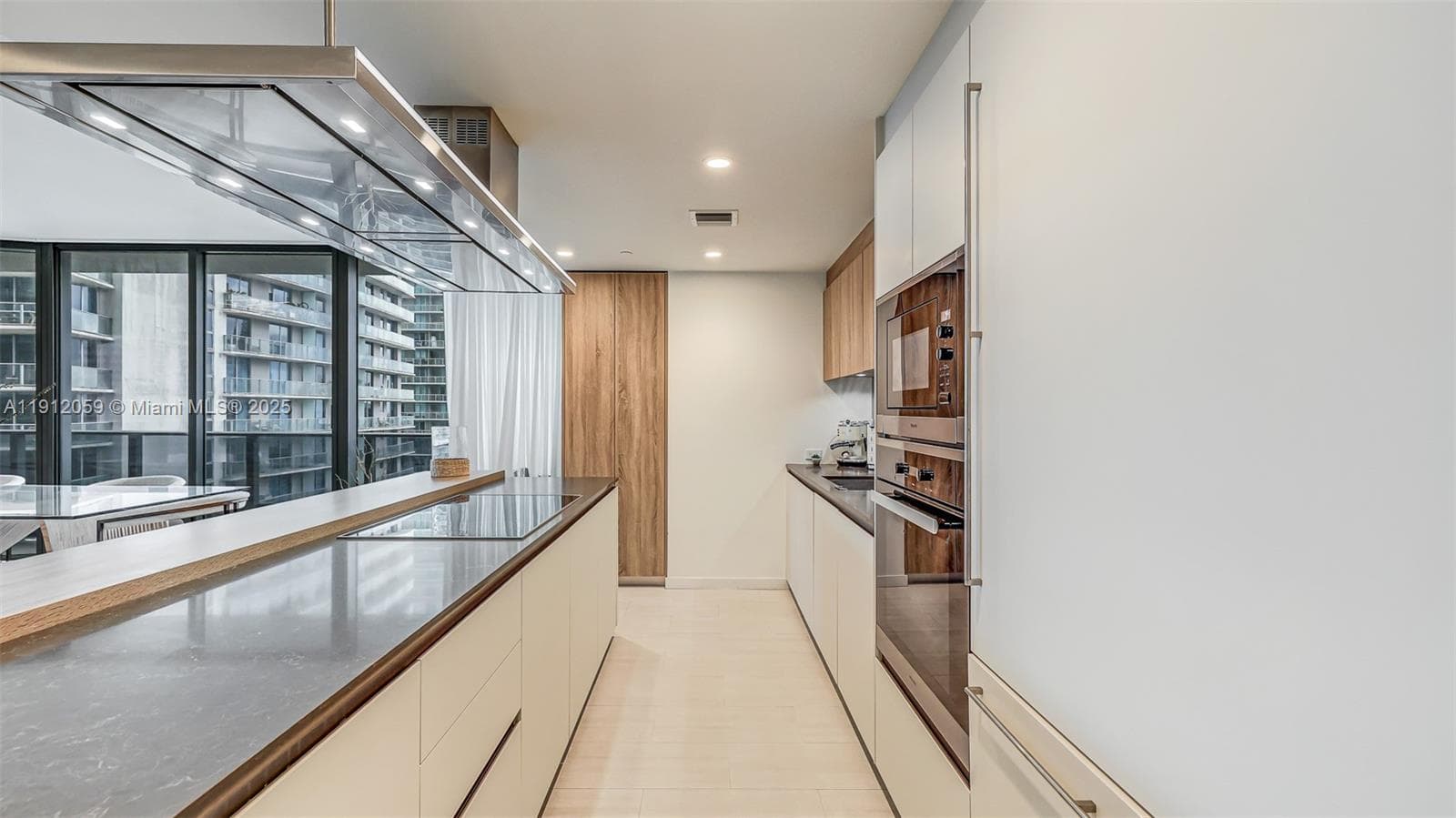 1000 Brickell Plz # 3002, Miami FL 33131 — 13