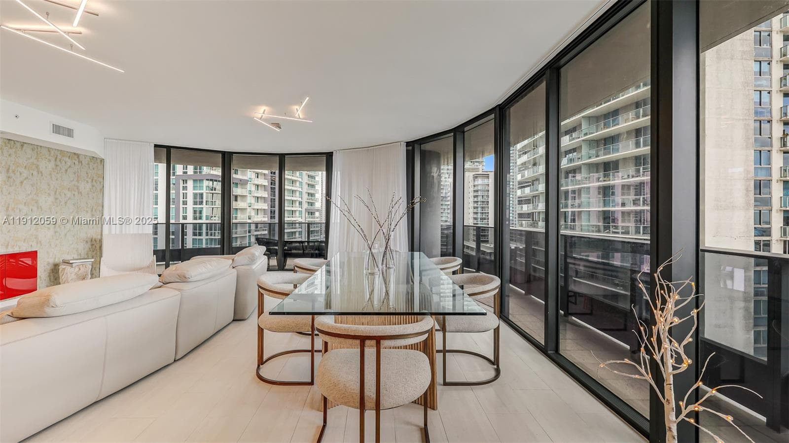 1000 Brickell Plz # 3002, Miami FL 33131 — 17