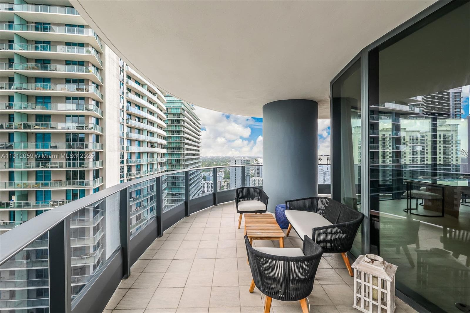 1000 Brickell Plz # 3002, Miami FL 33131 — 47