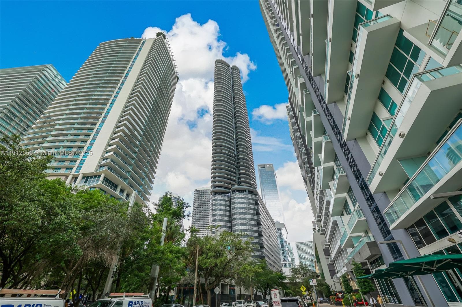 1000 Brickell Plz # 3002, Miami FL 33131 — 3