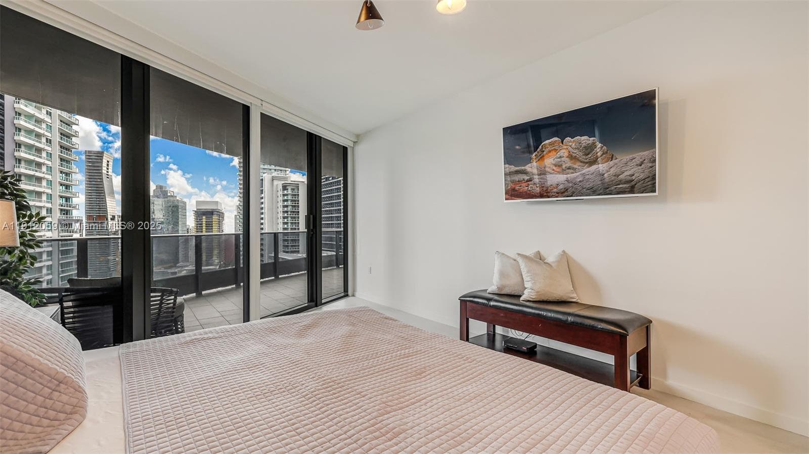 1000 Brickell Plz # 3002, Miami FL 33131 — 28