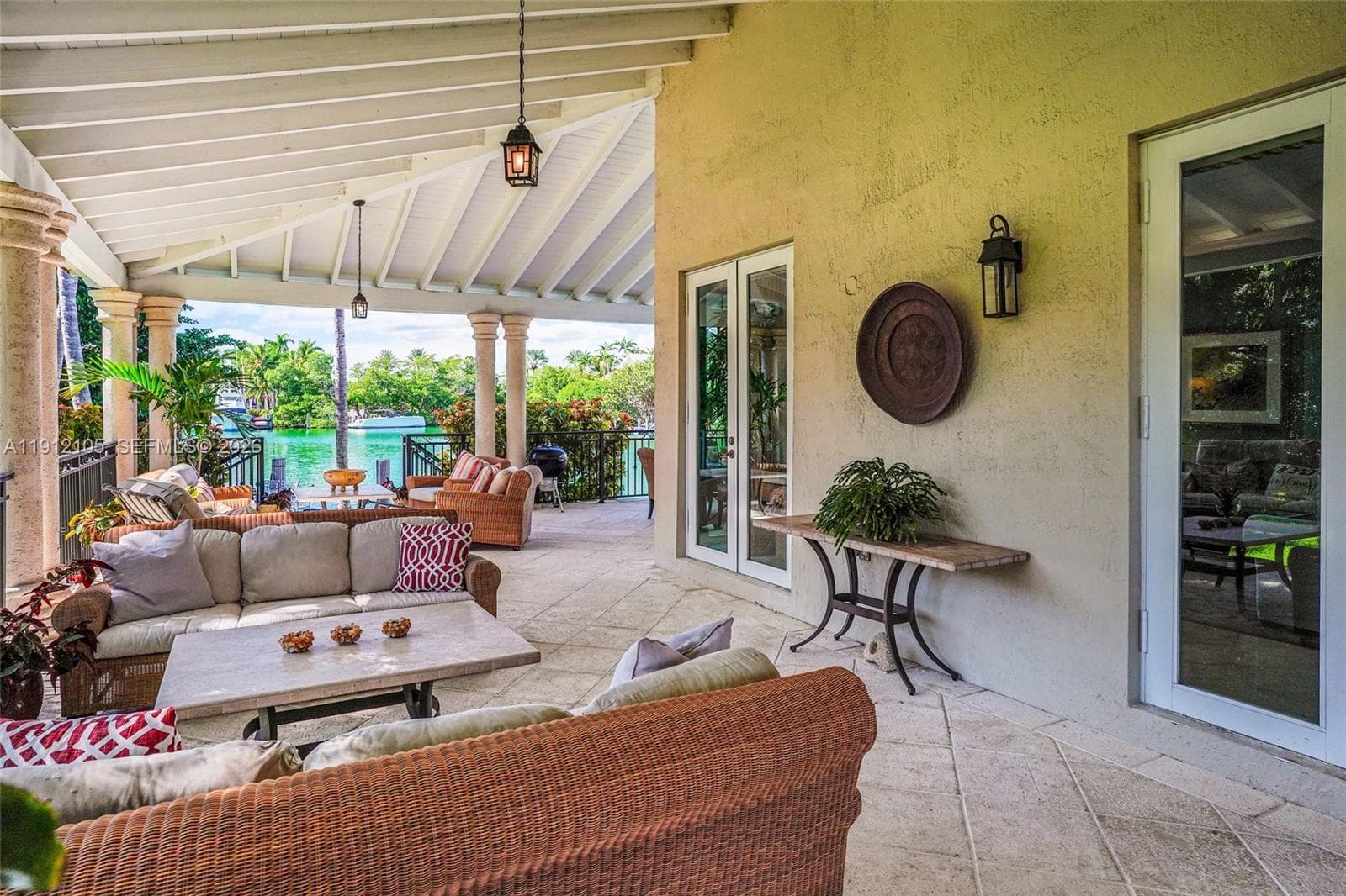 550 Harbor Dr, Key Biscayne FL 33149 — 17