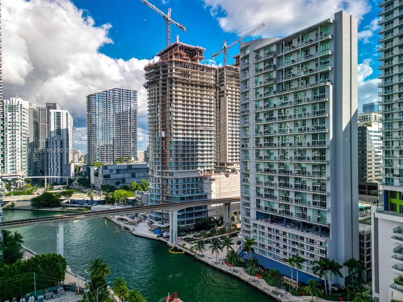 690 SW 1st Ct # 2101, Miami FL 33130 — 28