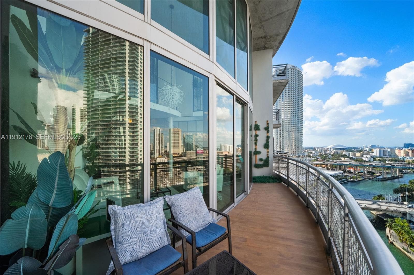 690 SW 1st Ct # 2101, Miami FL 33130 — 30