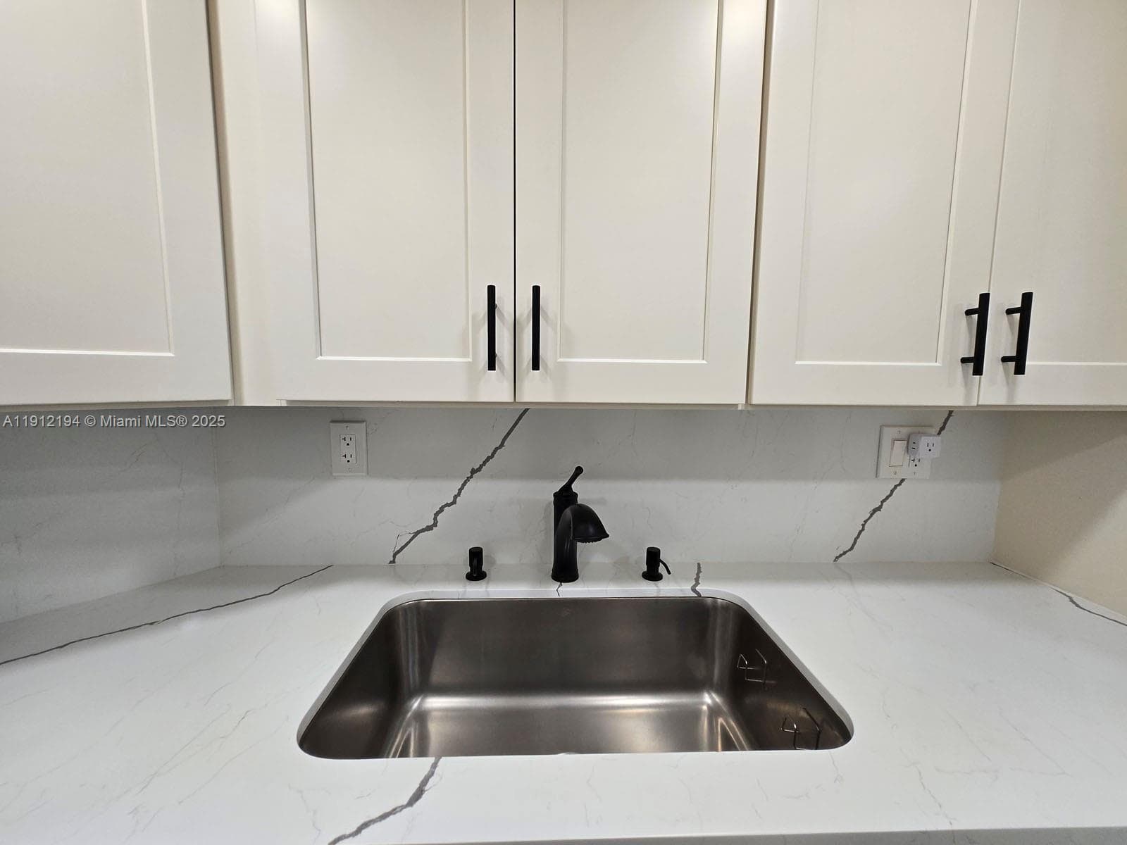 300 Bayview Dr # 1611, Sunny Isles Beach FL 33160 — 24