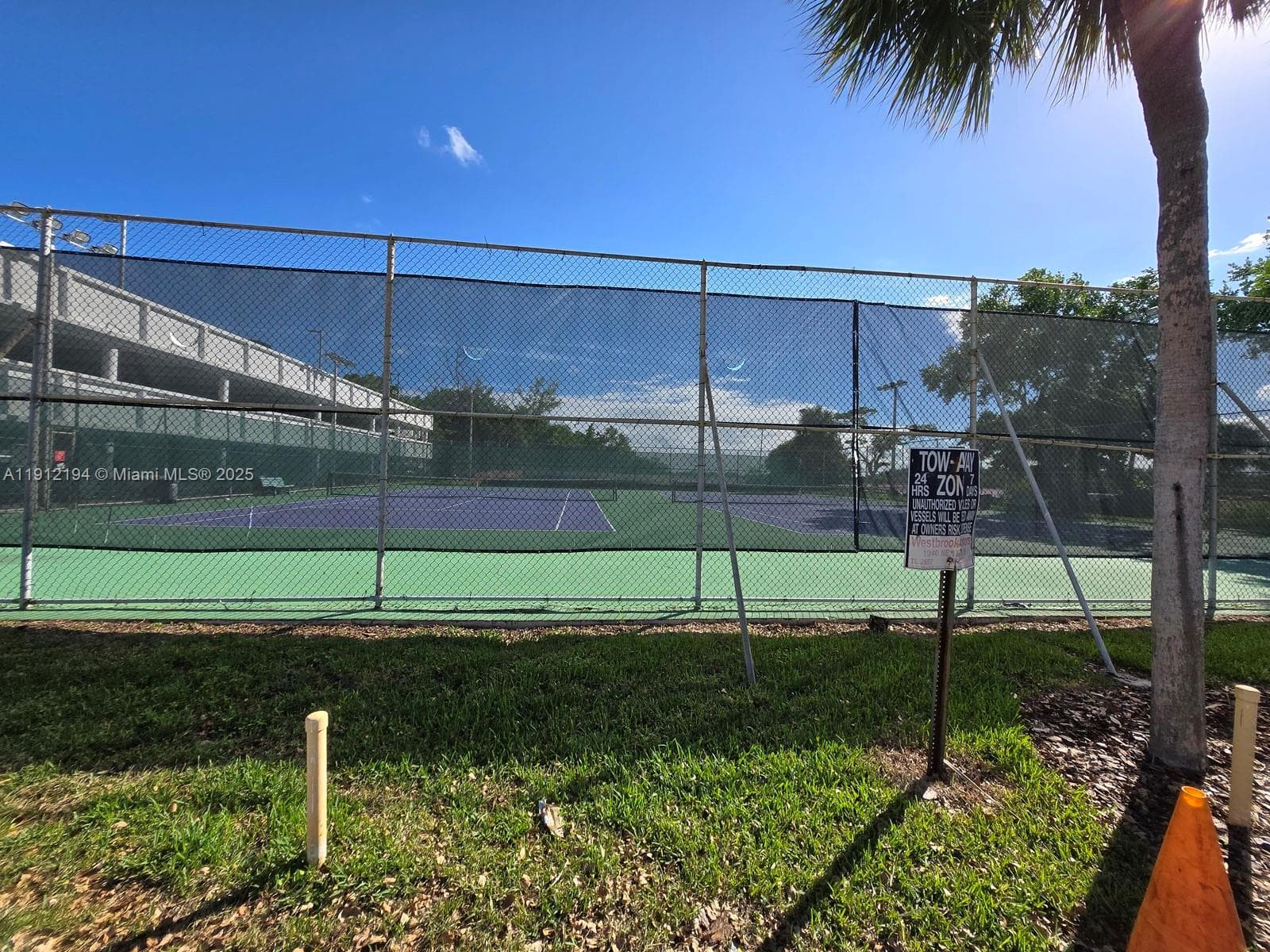 300 Bayview Dr # 1611, Sunny Isles Beach FL 33160 — 61