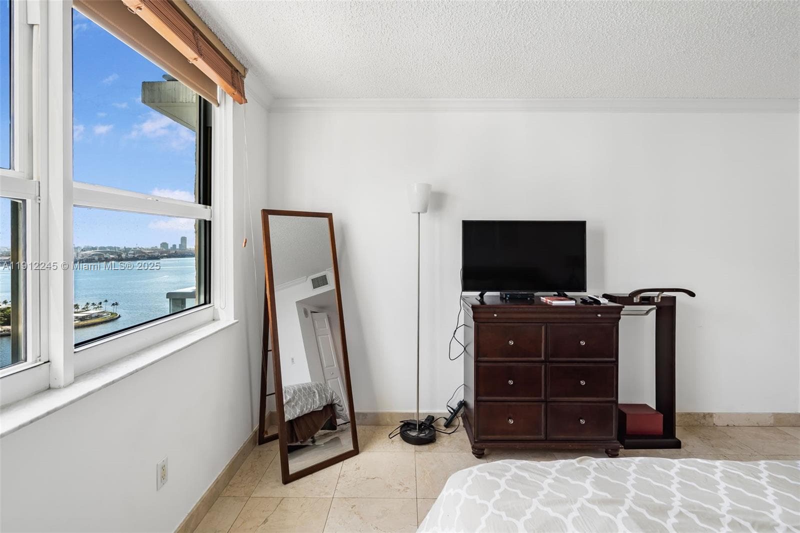 1155 BRICKELL BAY DR # 2708, Miami FL 33131 — 16